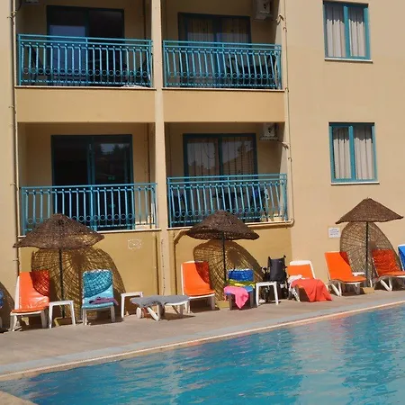 Hibiscus Garden 3*